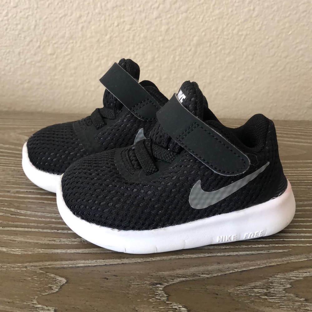 Baby Nike Shoes size 3